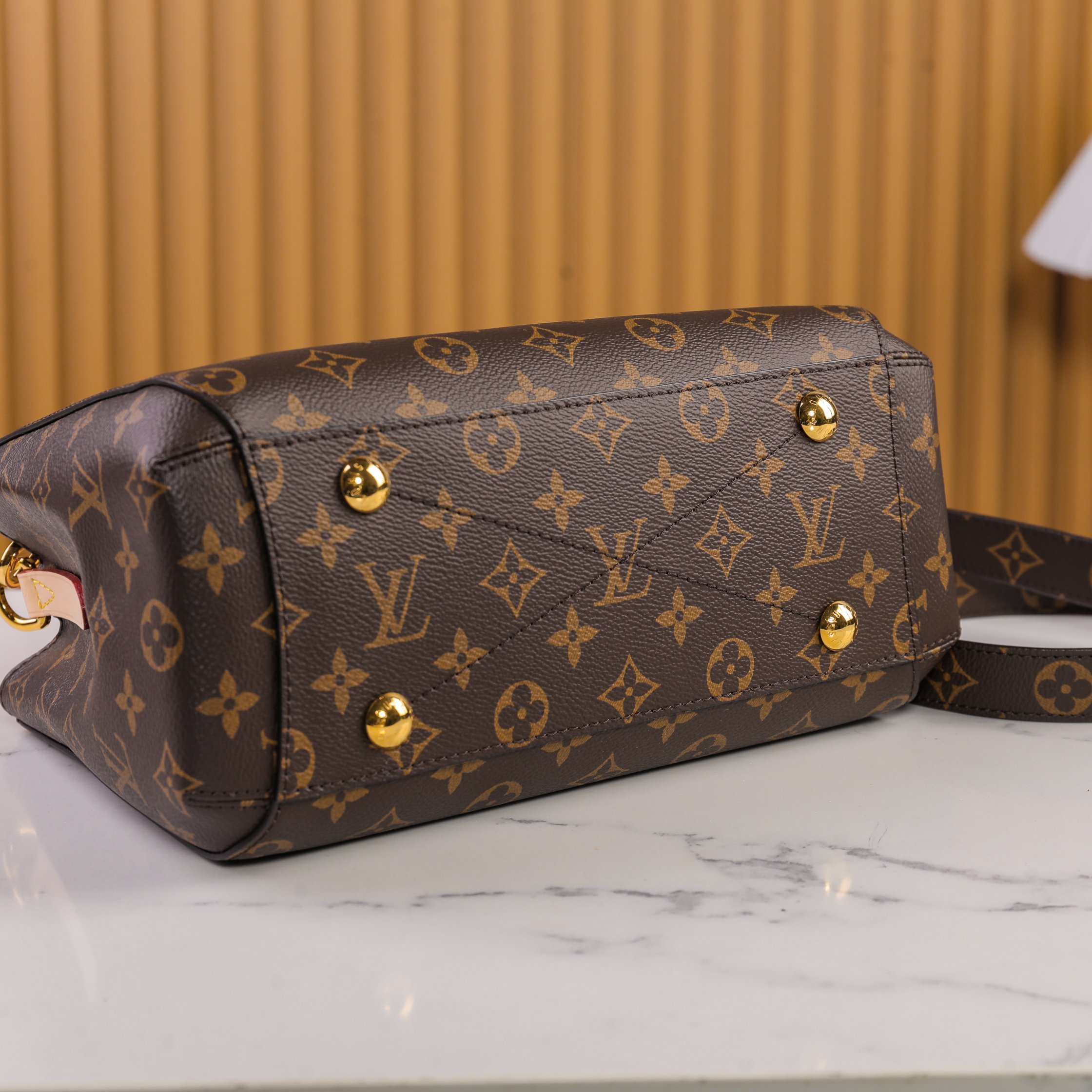 20240627/LouisVuitton_M41055